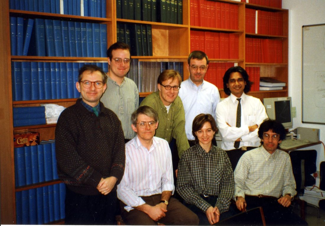 Group photo of the MRC Cellular Immunology Unit in 1998