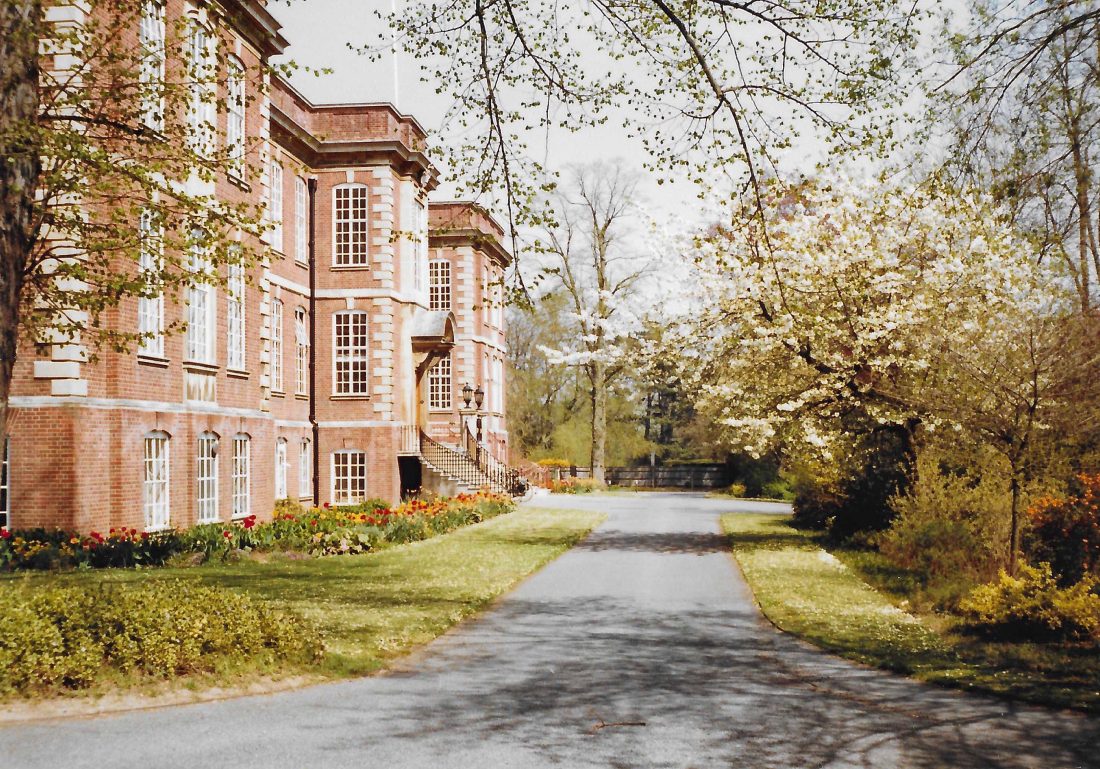 Dunn School front 1985